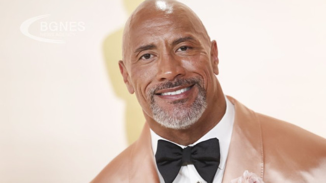 Dwayne Johnson to play MMA star Mark Kerr in 'The Smashing Machine'